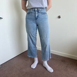 Wild Fable High Waisted Cropped Blue Jeans Size 4